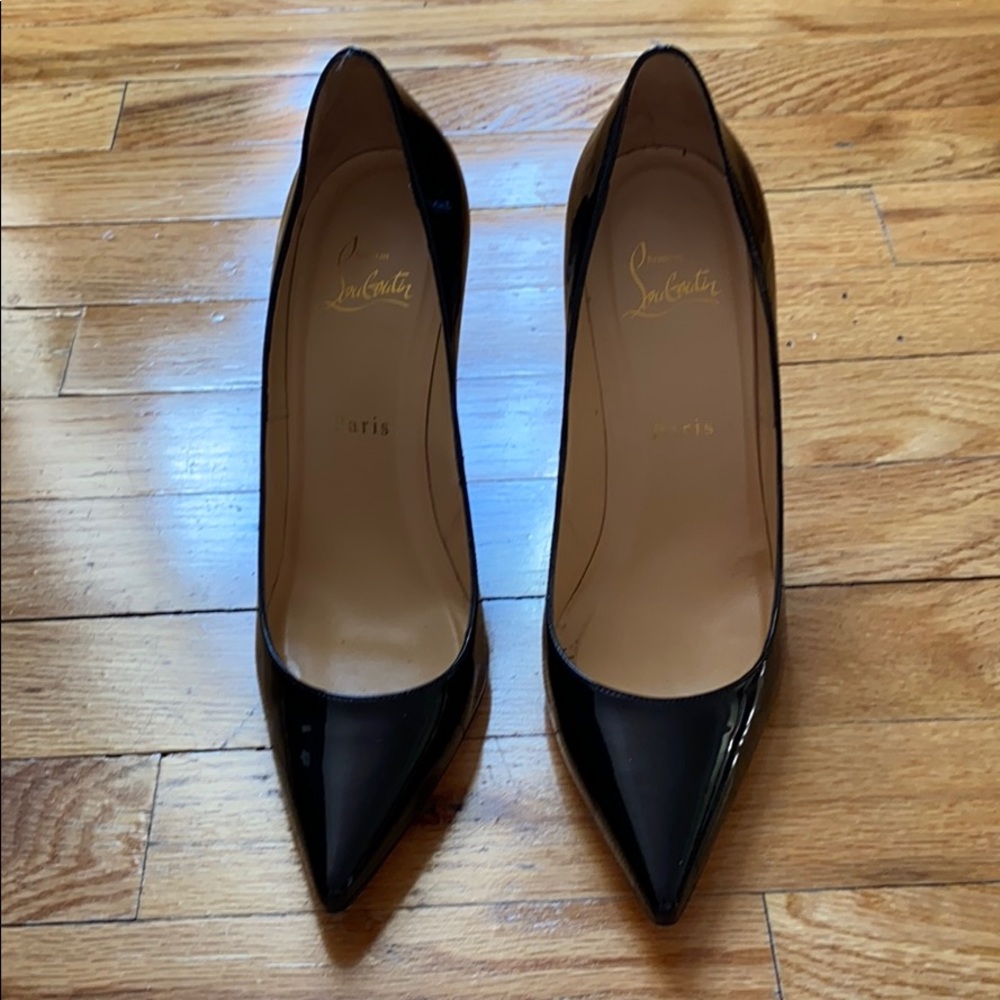 So Kate black Louboutin shoes